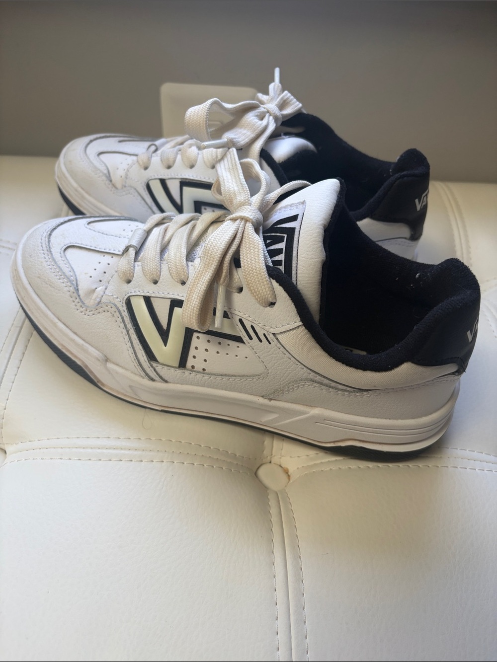 Vans White and Black Low-Top Casual Sneakers with Logo Accent